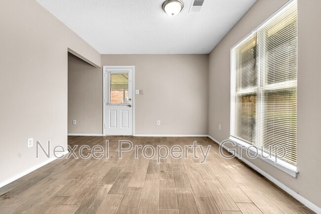 Building Photo - 6322 Kristen Cove