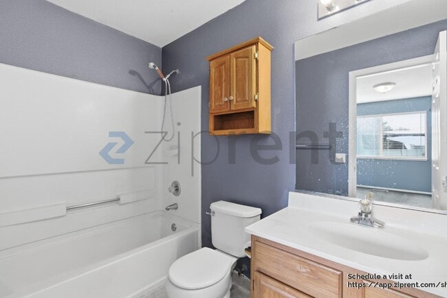 Building Photo - 6240 Klikitat Ct