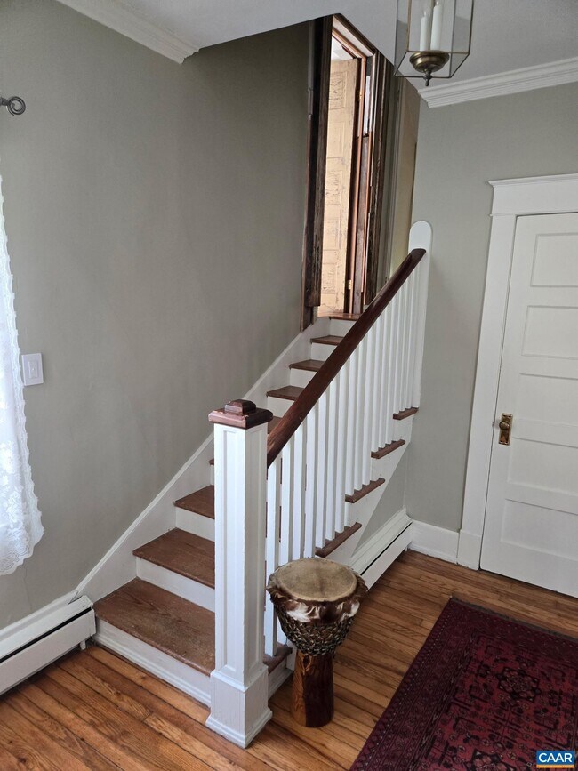 Building Photo - 954 Old Lynchburg Rd