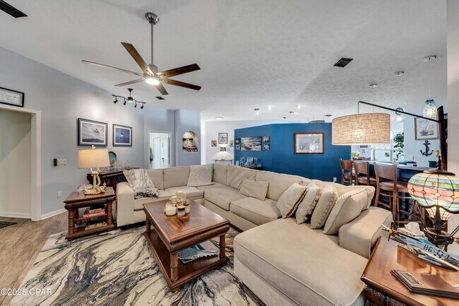 Building Photo - 625 Amberjack Dr