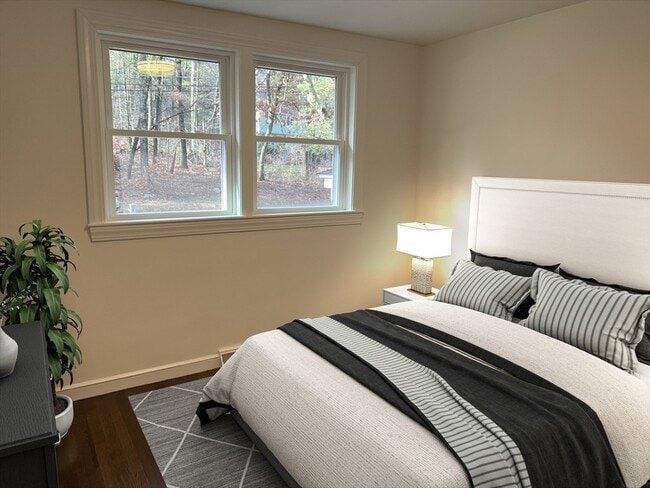 Building Photo - 71 Tamarack Rd