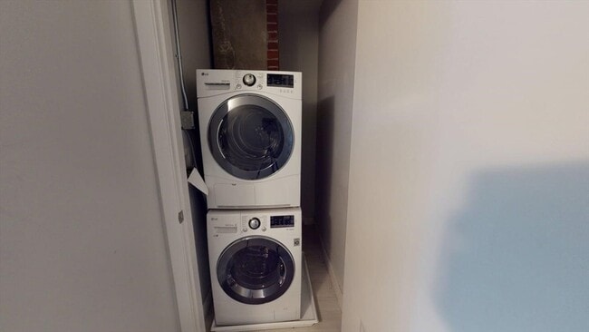 Building Photo - 15 Richdale Ave