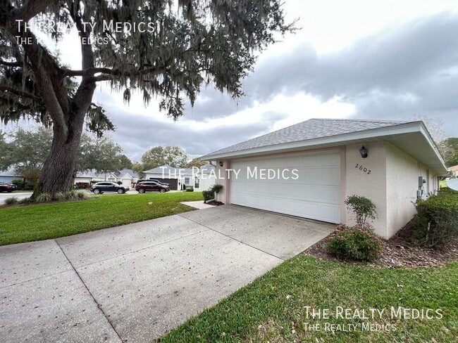 Building Photo - 2602 SW 20th Cir