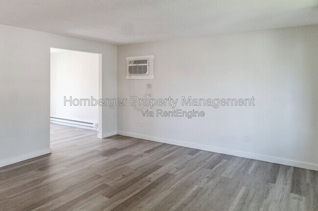 Building Photo - 3917 S Johnson St
