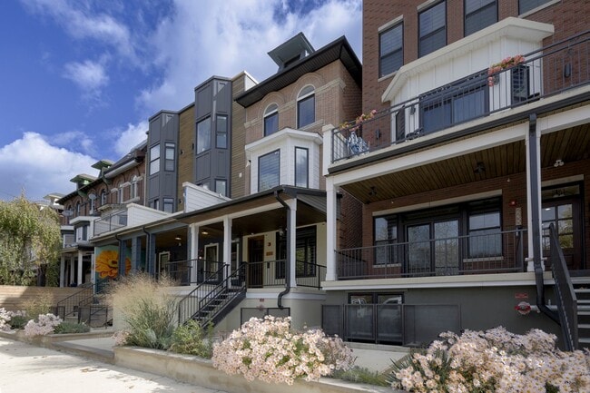 Building Photo - 1925 N 32nd St