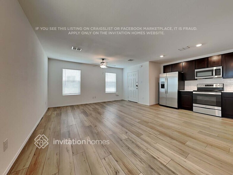 Building Photo - 412 Br Vlg Wy