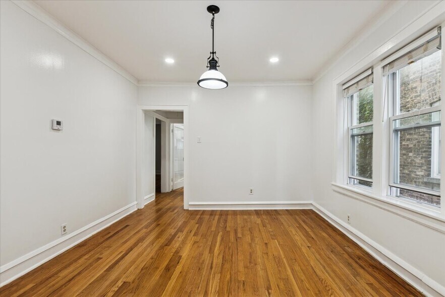 Building Photo - 6724 N Campbell Ave