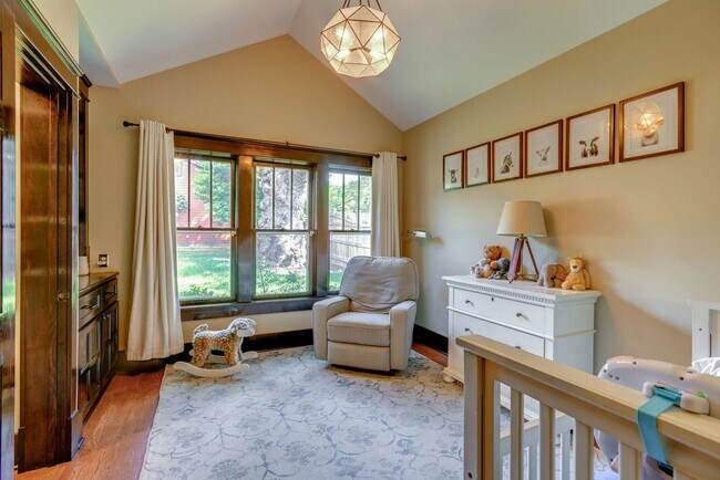 Building Photo - Renovated Historic 4 Bedroom Home w/ Two Car Garage in East Nashville