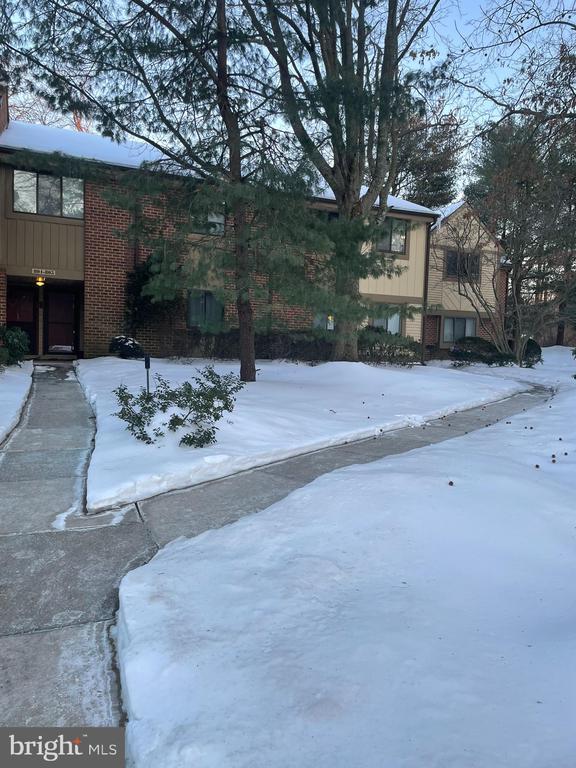 Building Photo - 806B Cypress Point Cir