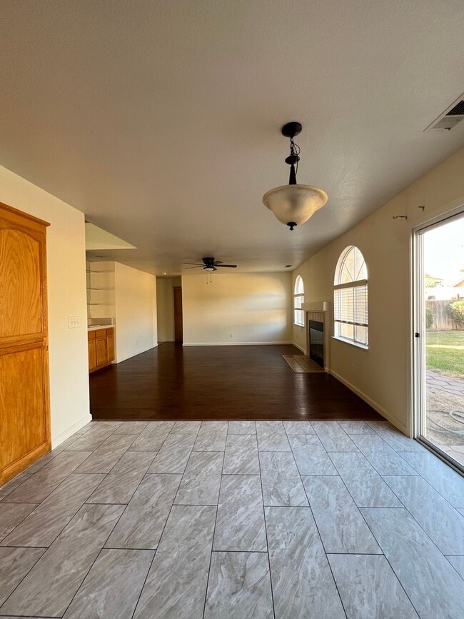 Building Photo - ***COMING SOON!!*** LOS BANOS HOME