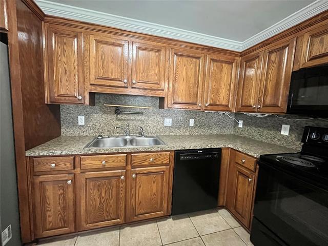 Building Photo - 708 Quiet Cove Cir