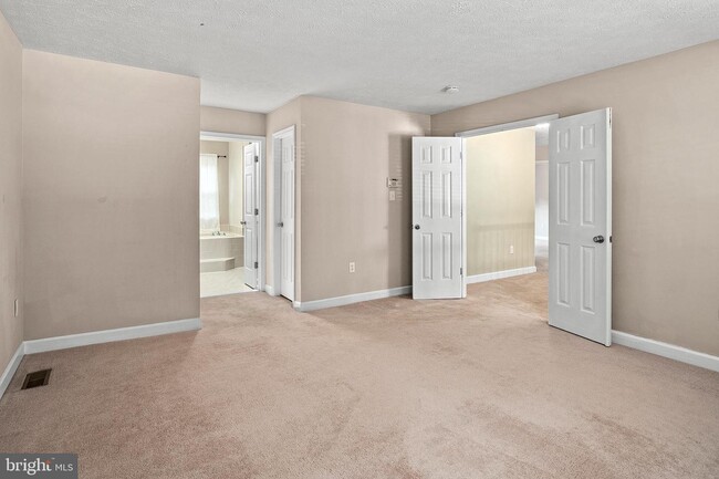 Building Photo - 6193 Karas Walk