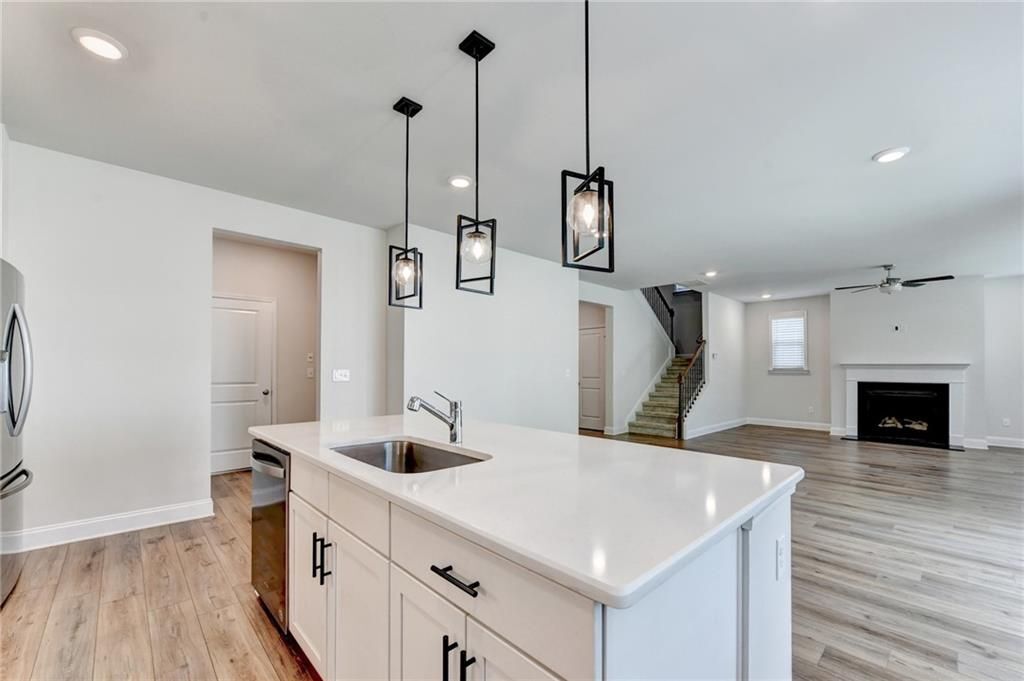 Building Photo - 3438 Long Creek Dr