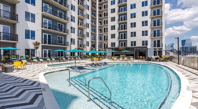 Building Photo - 1801 Patterson St