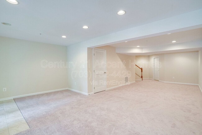 Building Photo - 23515 Forest Haven Way