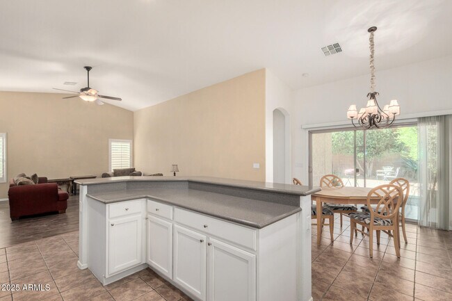 Building Photo - 44087 Granite Dr