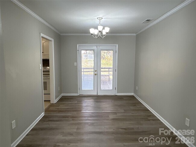 Building Photo - 7409 Lockmont Dr