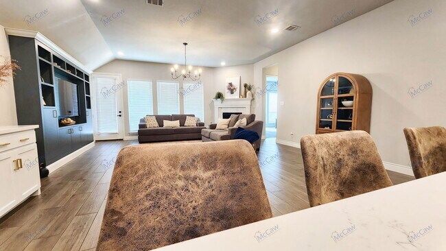 Building Photo - 817 Knoxbridge Rd