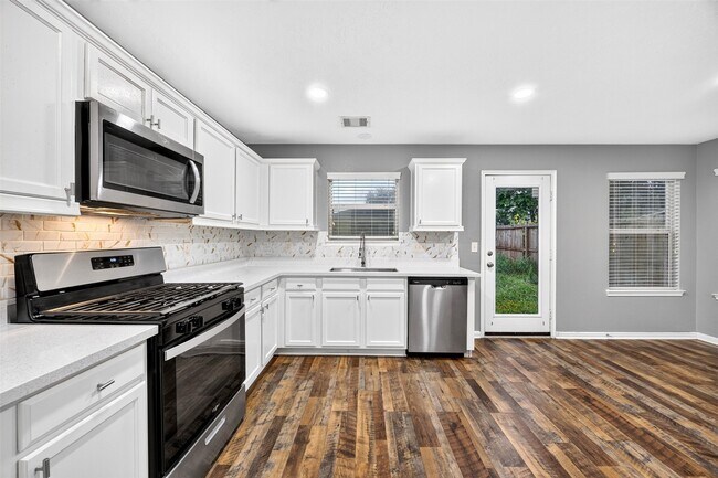 Building Photo - 20722 Fair Castle Dr