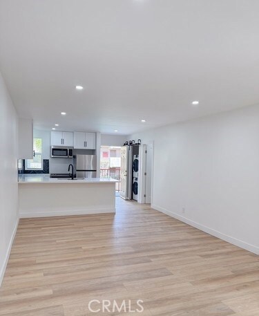 Building Photo - 17000 Burbank Blvd