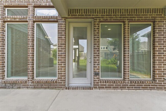 Building Photo - 10523 Largoward Ln