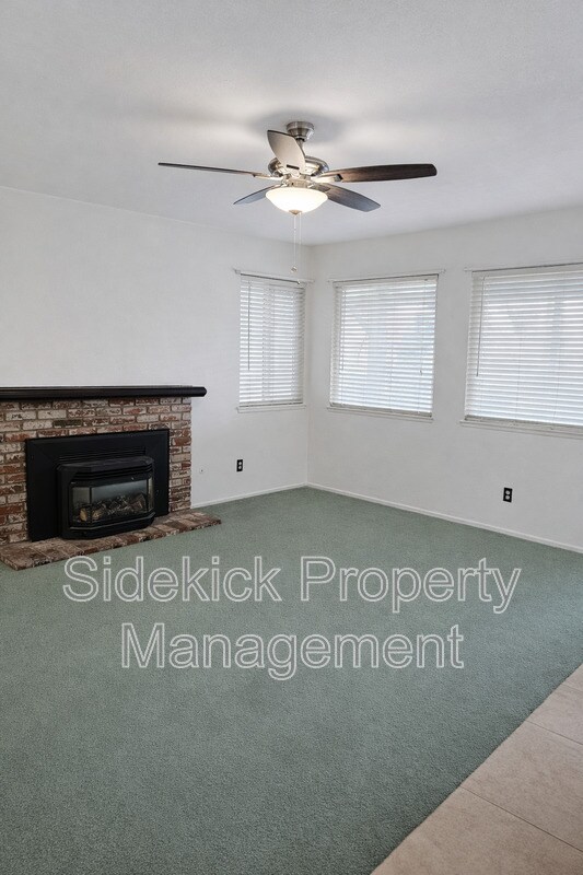 Building Photo - 15775 Cheyenne St