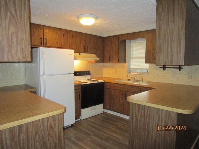 Building Photo - 8947 Cairo Ln