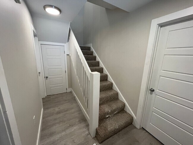 Building Photo - 1966 Randall Rd