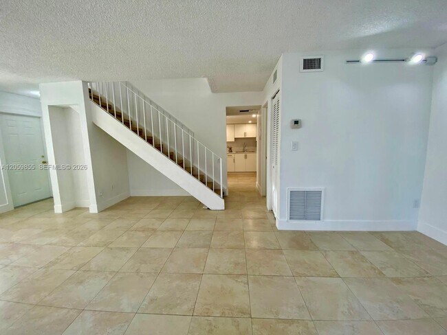 Building Photo - 6544 SW 114th Pl