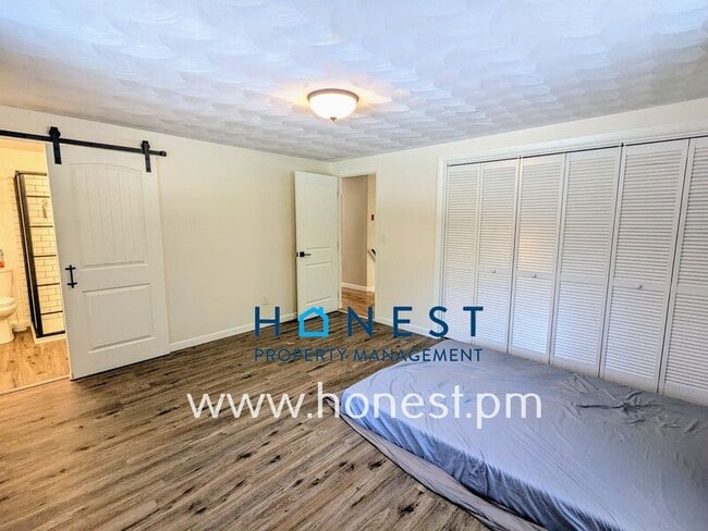 Building Photo - 151 Chimney Rd