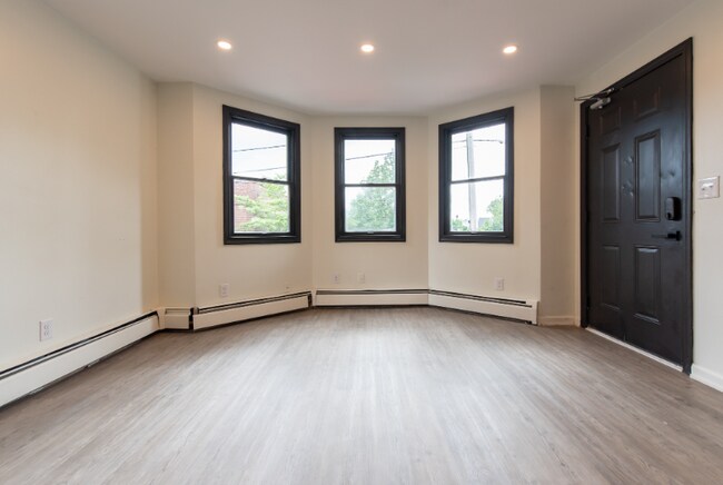 Building Photo - 32 Cargill St