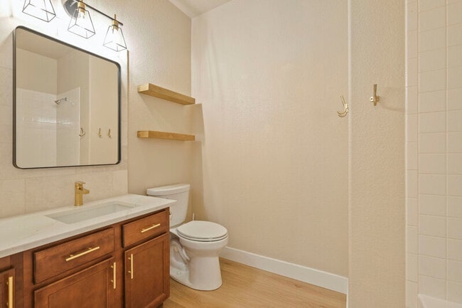 Building Photo - 5839 Yancey Dr