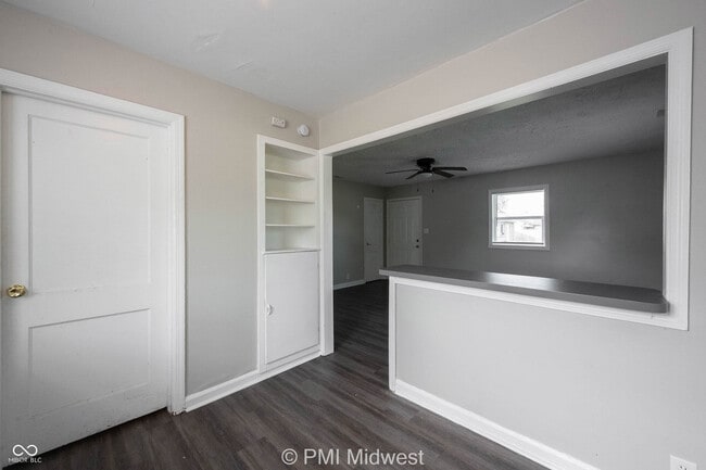 Building Photo - 5959 E 24th St