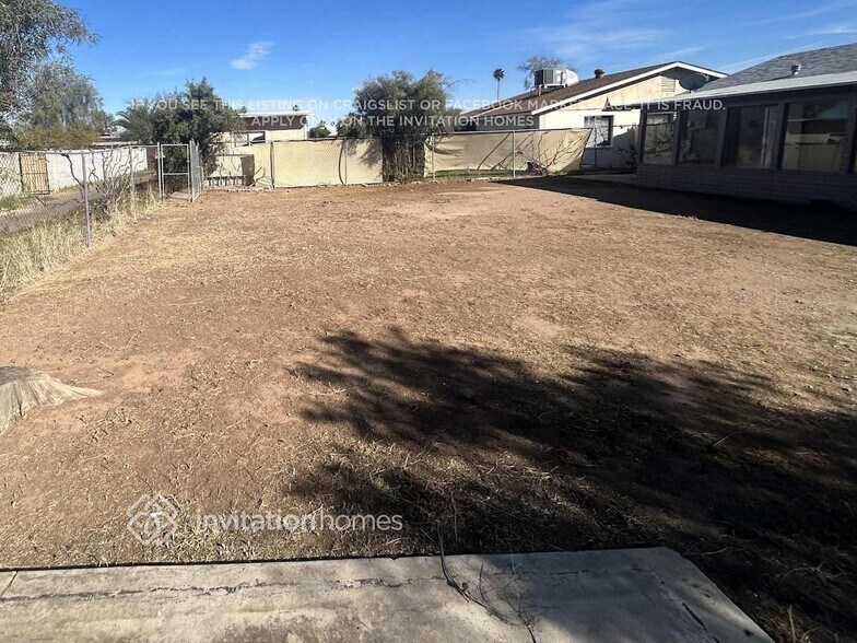 Building Photo - 3844 W Acapulco Ln