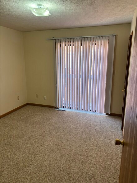 Building Photo - 104 McMillen Ave