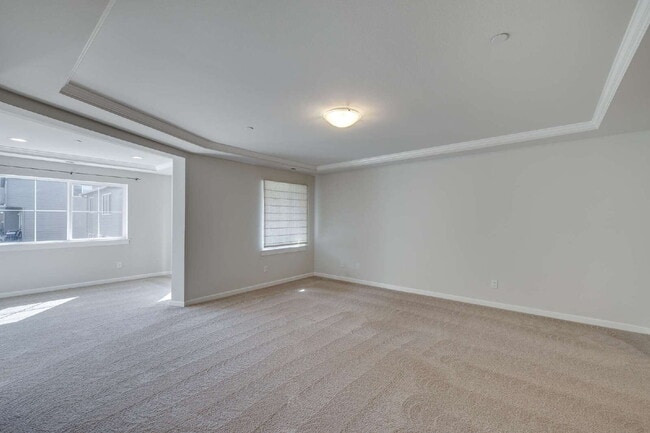 Building Photo - Stunning & Spacious Lynnwood Rental Available Now!