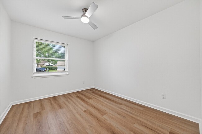 Building Photo - 24014 Nomini Hall Ln