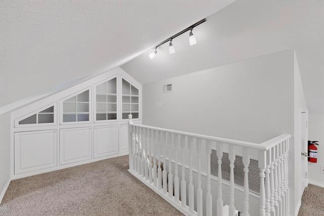 Building Photo - 4810 Stanford Ave