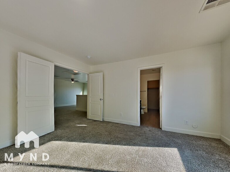 Building Photo - 1237 E Blackfoot Daisy Dr