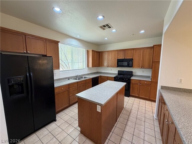 Building Photo - 9033 Attractive Ct