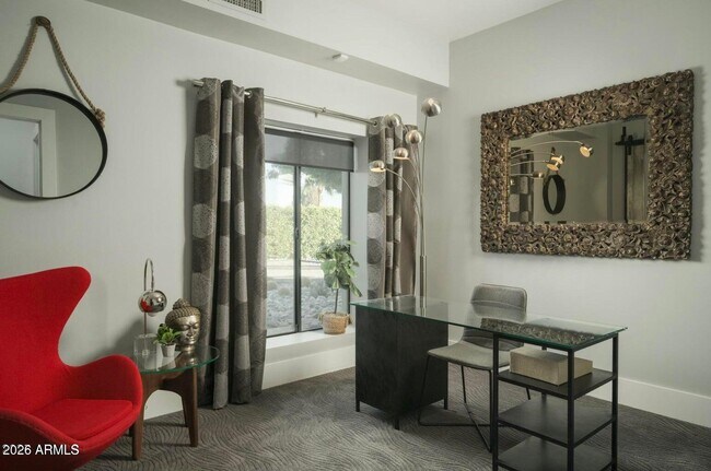 Building Photo - 8011 E Larkspur Dr