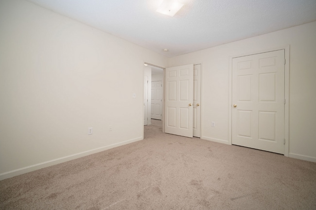 Building Photo - All Brick Building************Massive 2 Bedroom Villa************Single Level Villas