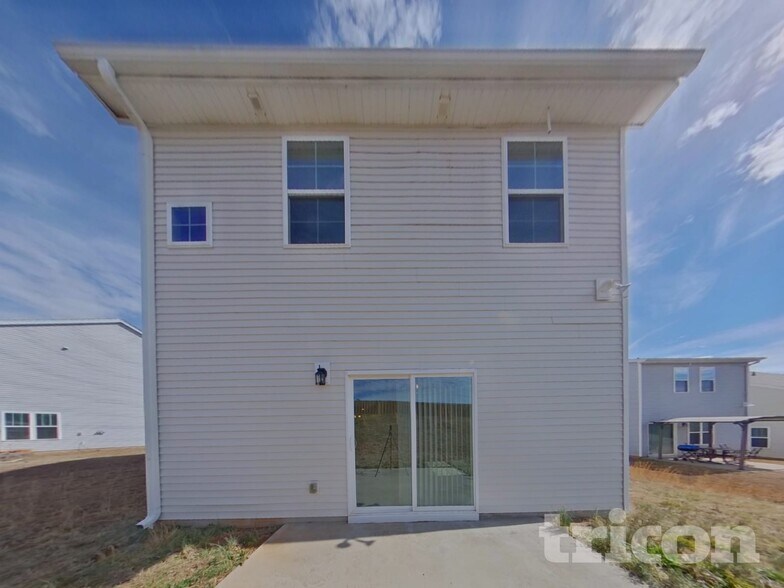 Building Photo - 437 N Ivestor Ct