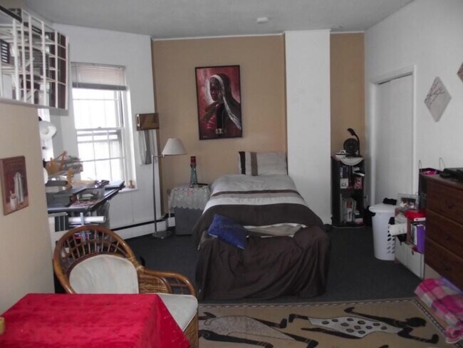 Building Photo - 61 S Huntington Ave