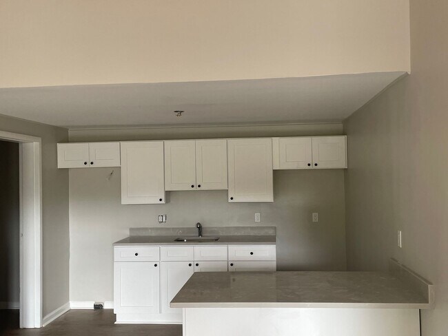 Interior Photo - Le Seventy Three Ninety Three