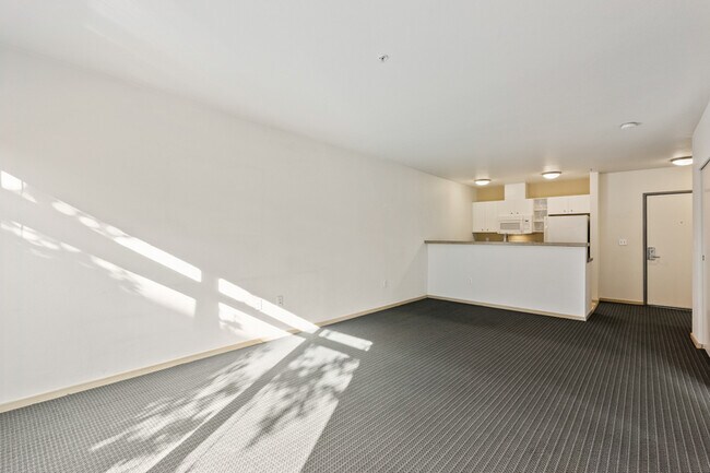 Building Photo - 1610 Belmont Ave