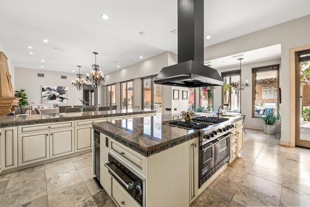 Building Photo - 20 Vía Condotti