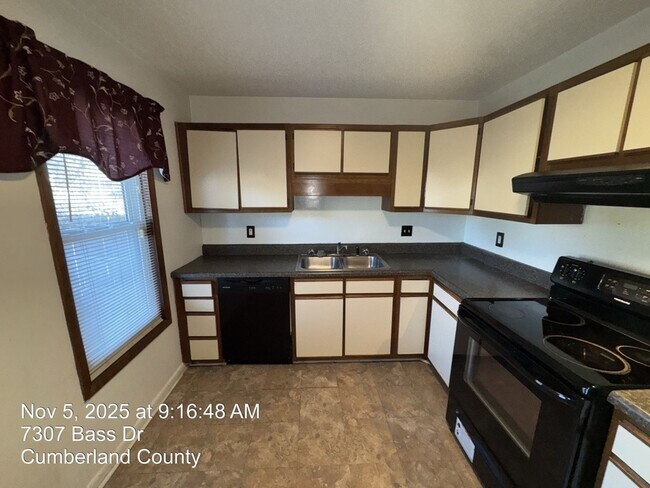 Building Photo - 7307 Bass Dr