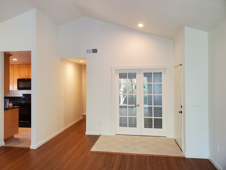Building Photo - 11353 Avenida De Los Lobos
