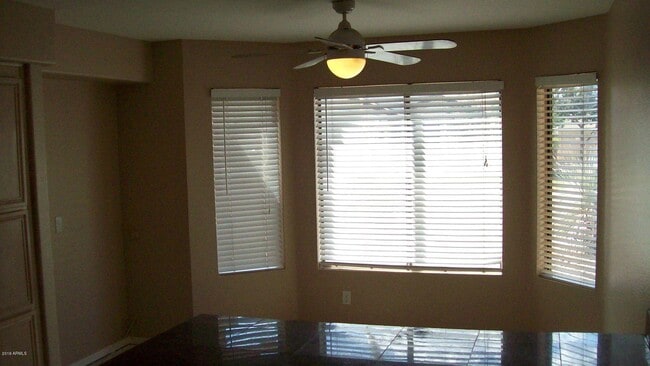 Building Photo - 802 E Rosemonte Dr